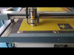 1500*900mm 広告会社の切断作業用の平板模板切断機